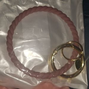 Bracelet keychain mauve